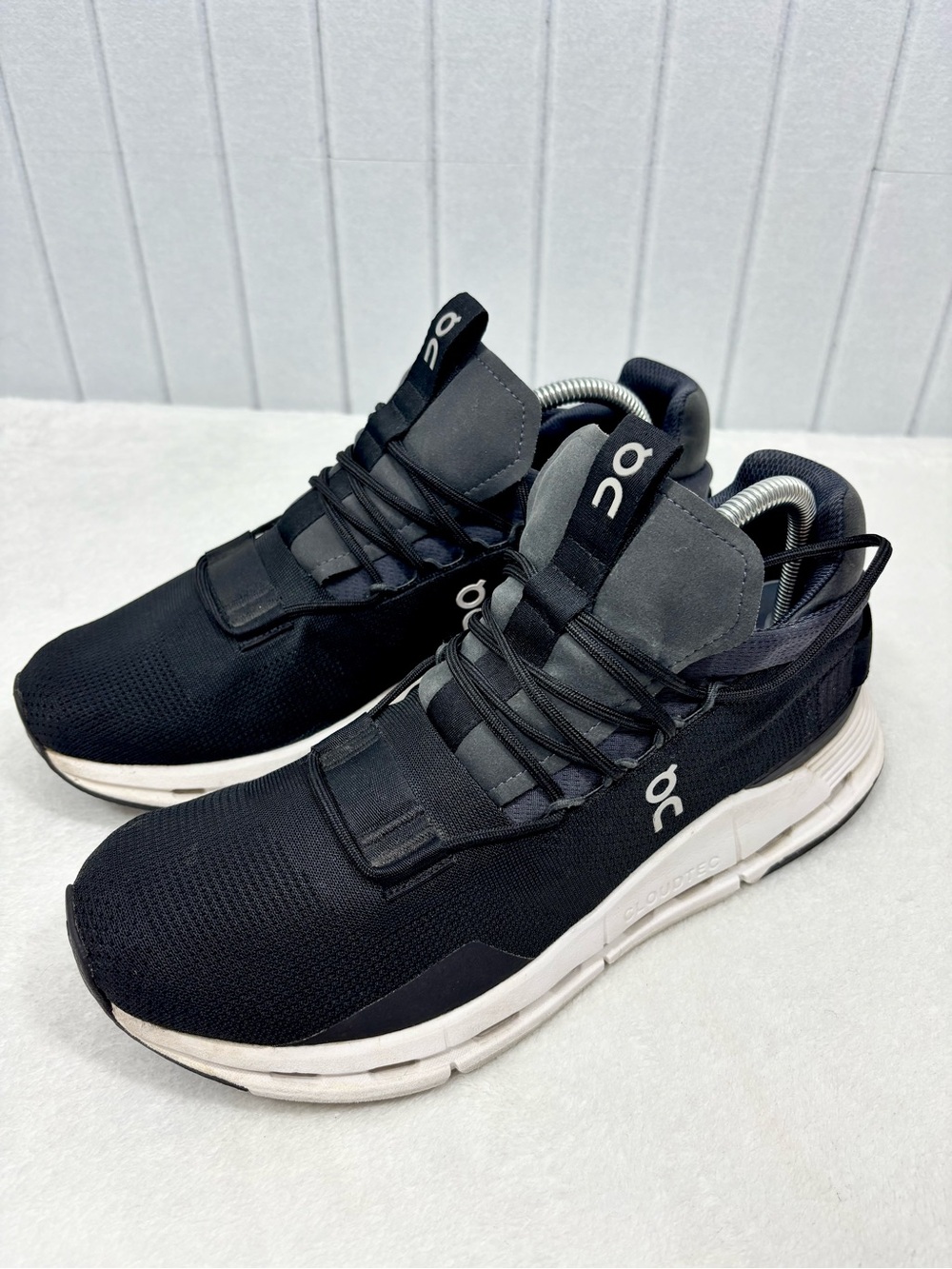 On Running Cloudnova 26.99116 Black Athletic Sneakers size 9.5